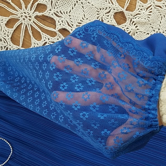 Emily's Afternoon Tea Dress - Picture 2 of 13